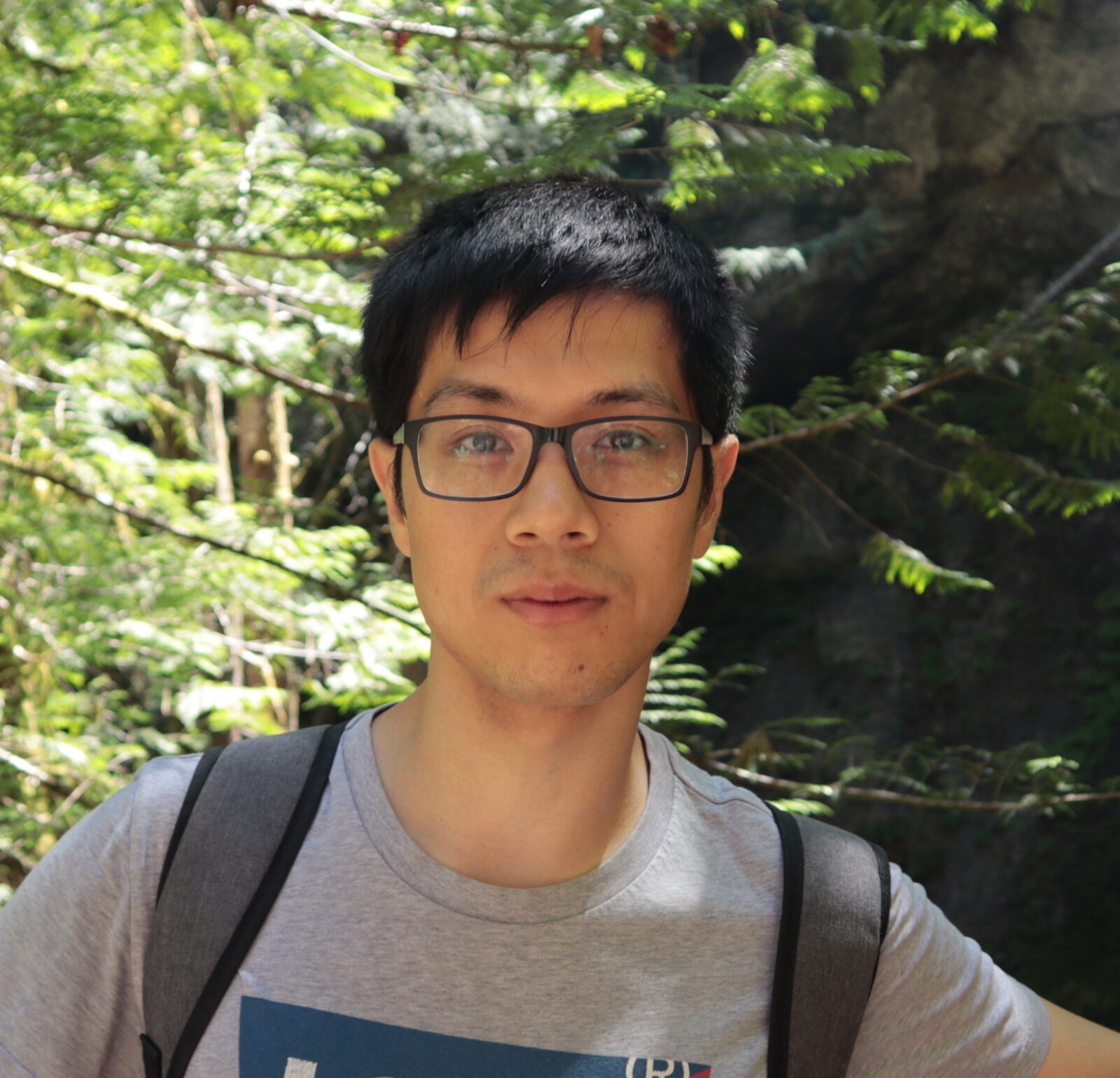 Wenhu Chen headshot